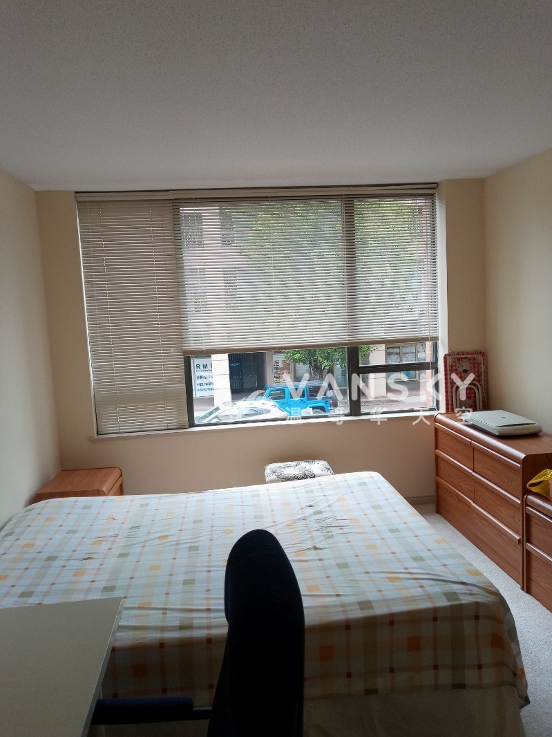 241130001032_master bedroom picture1.jpg